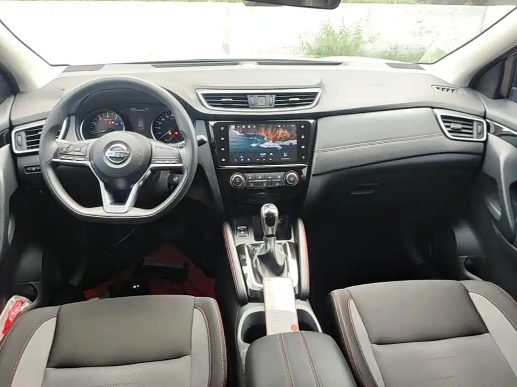 Nissan Qashqai — миниатюра 10