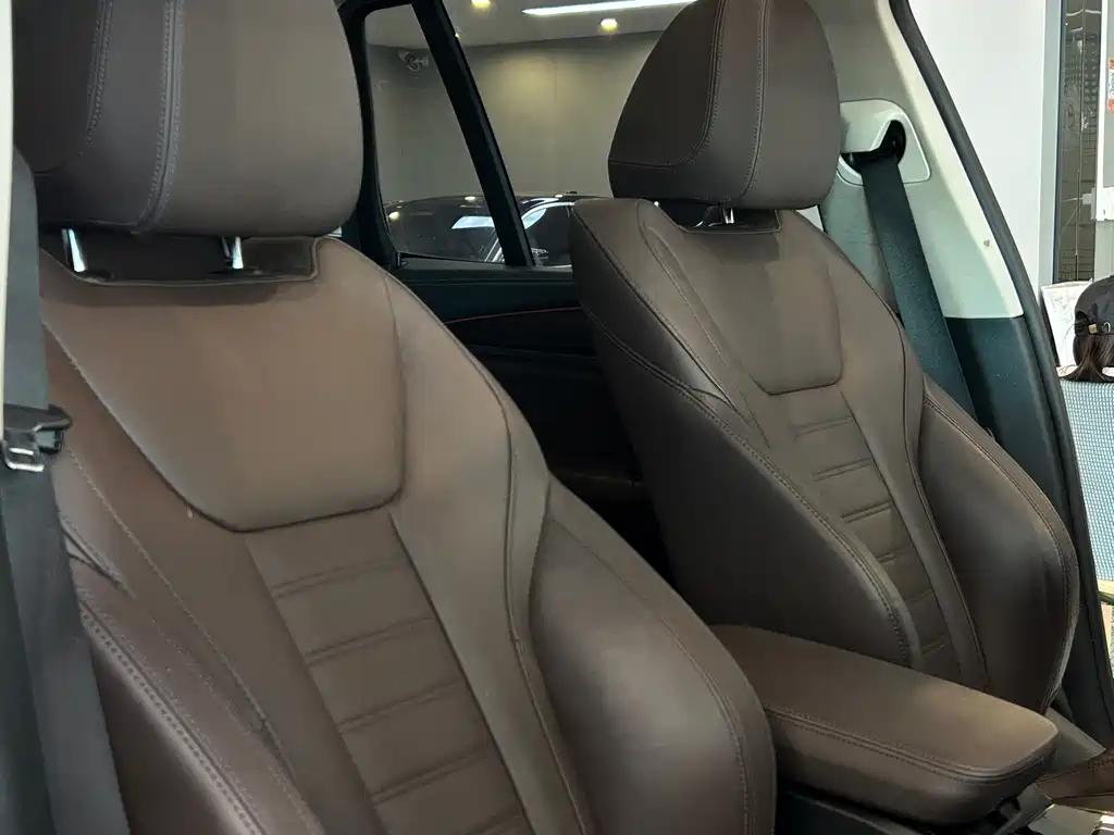 BMW X3 — миниатюра 11