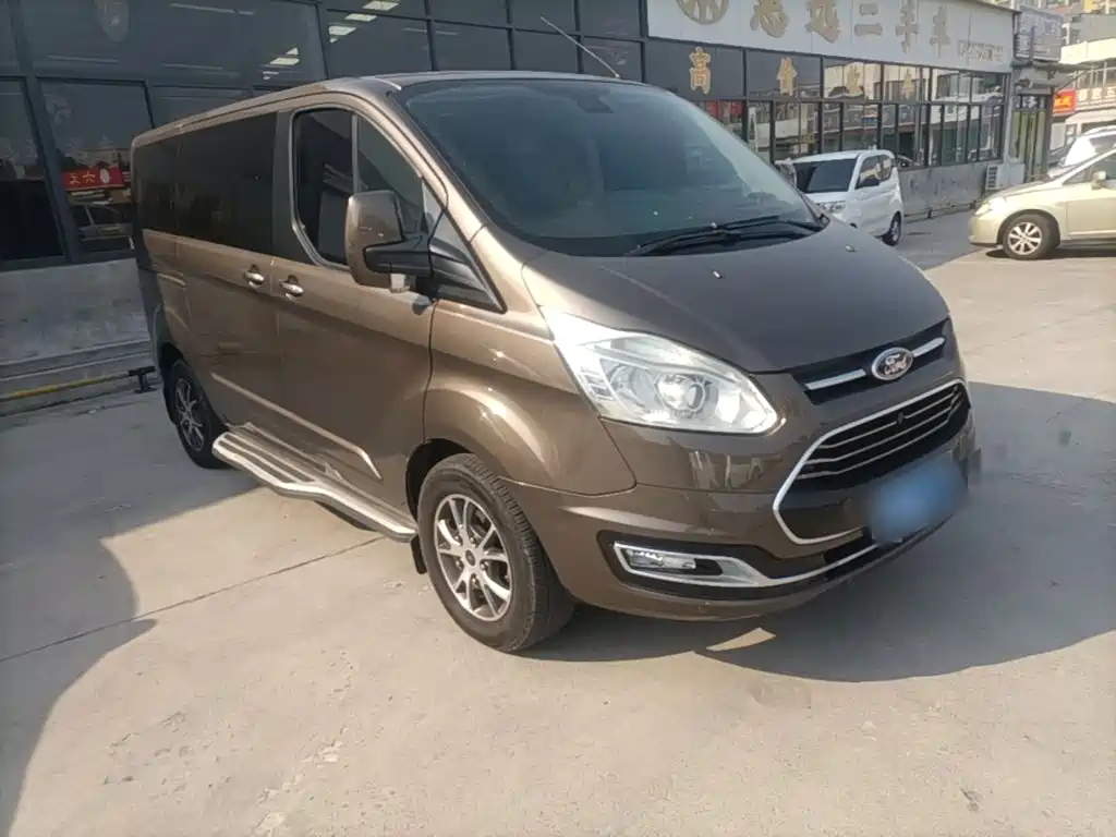 Ford Tourneo — миниатюра 4