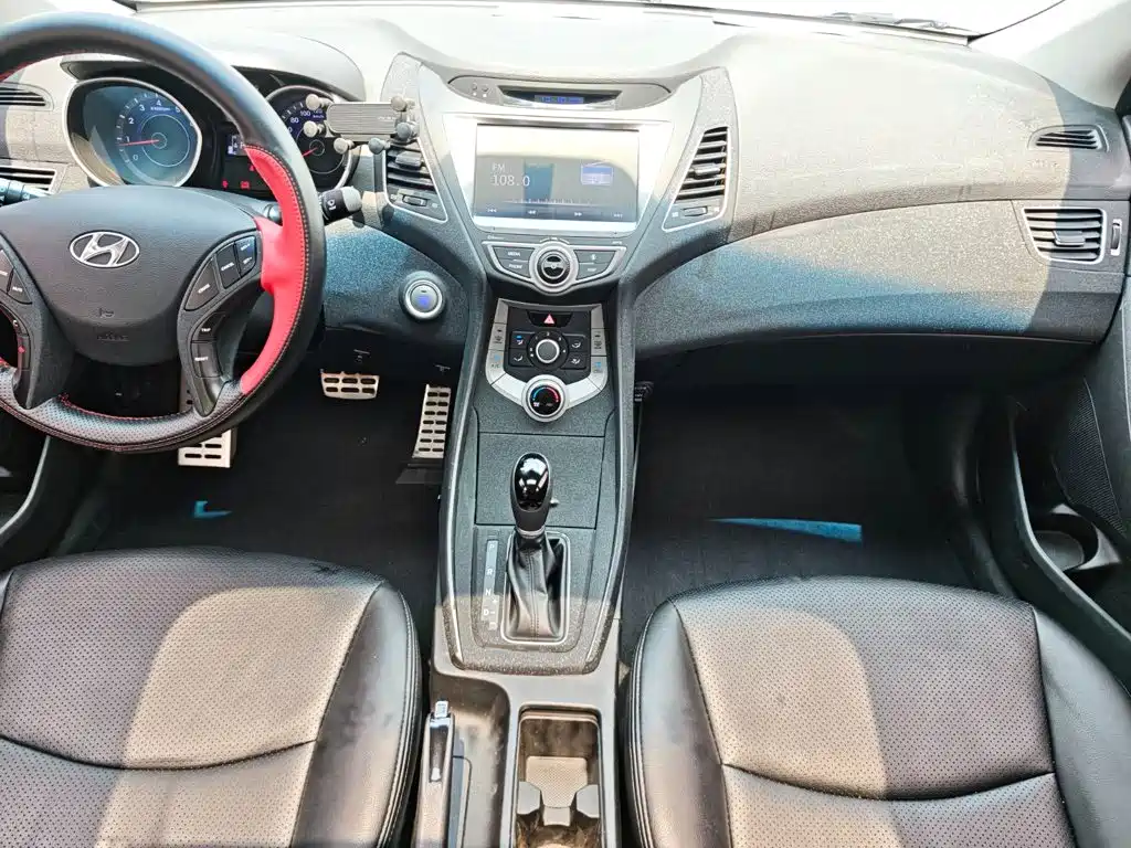 Hyundai Elantra Langdong — миниатюра 17