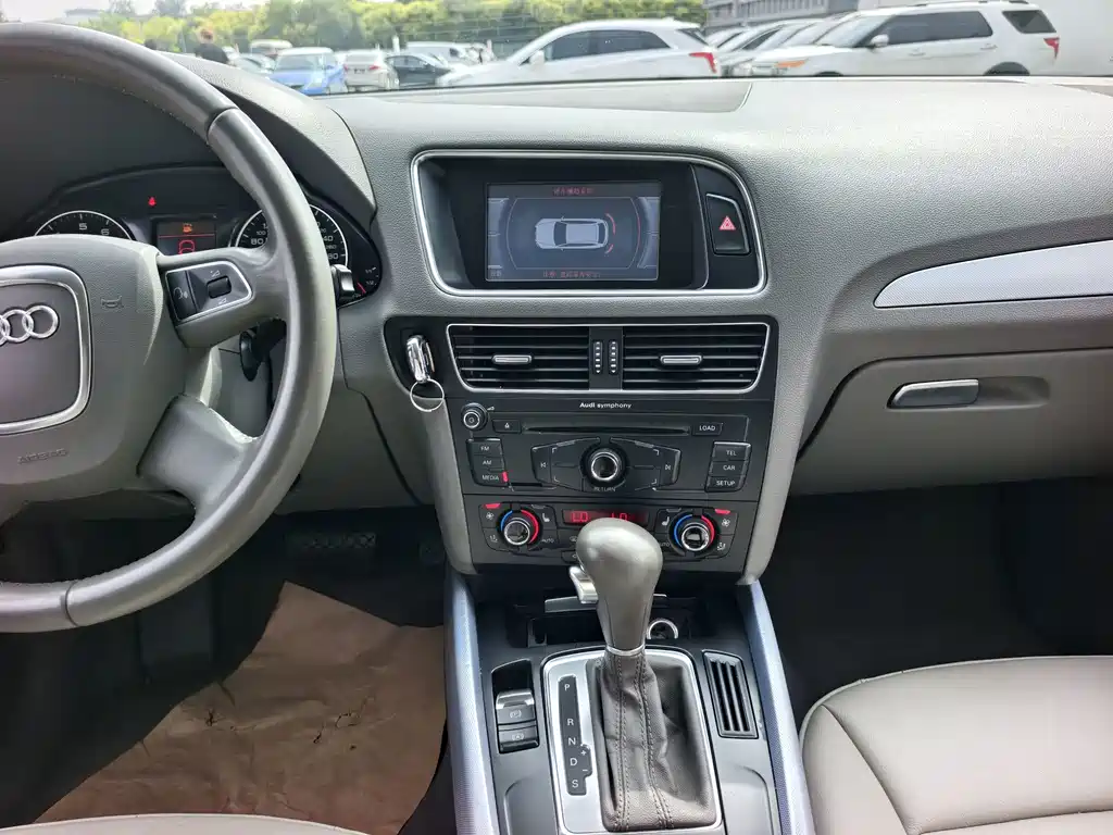 Audi Q5 — миниатюра 12