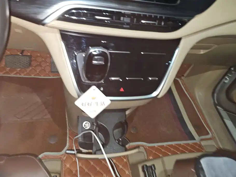 Buick GL8 — миниатюра 16