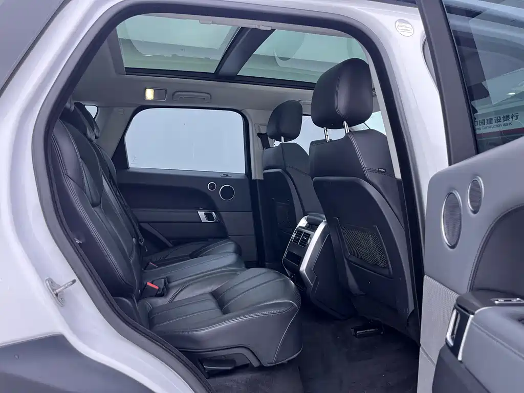 Land Rover Sport — миниатюра 8