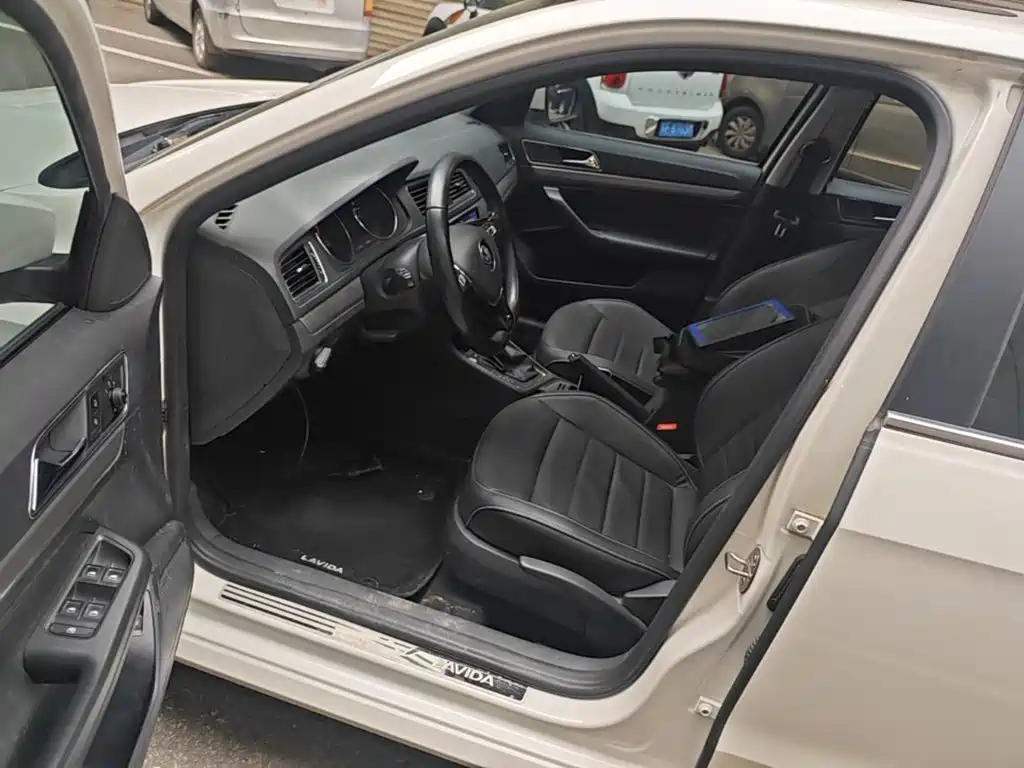 Volkswagen Lavida — миниатюра 15