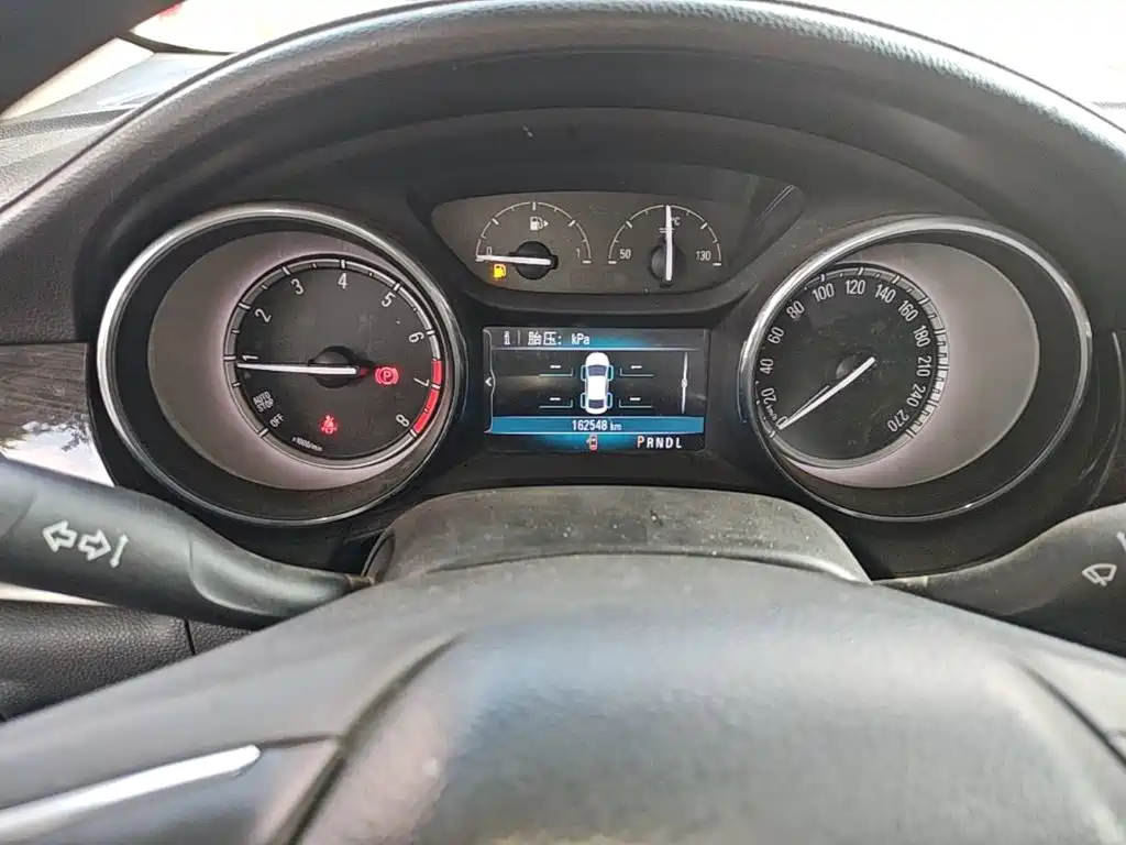 Buick Verano — миниатюра 12