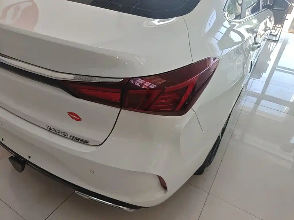 Changan Eado — миниатюра 8