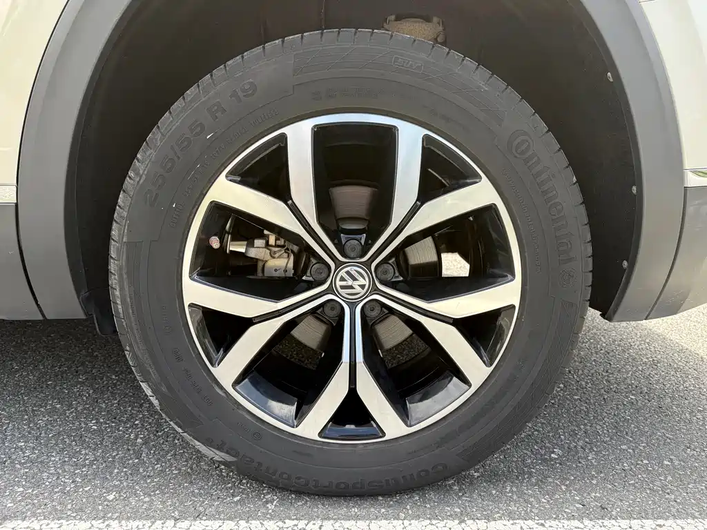 Volkswagen Teramont — миниатюра 8