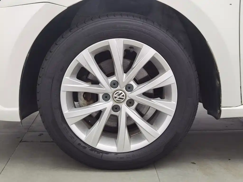 Volkswagen Lavida — миниатюра 17