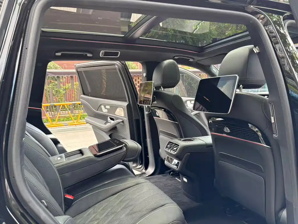 Mercedes-Benz GLS — миниатюра 13