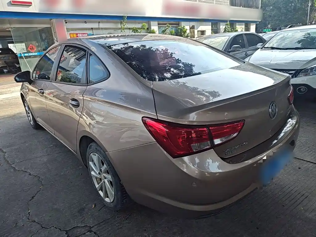 Buick Verano — миниатюра 5
