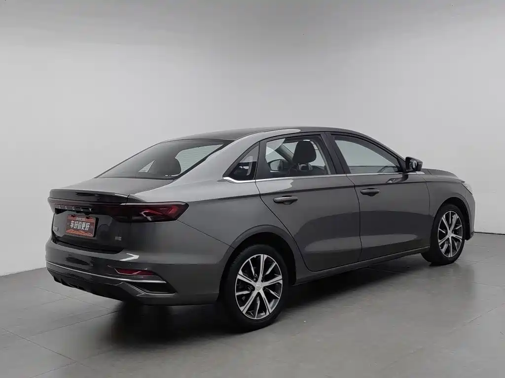 Geely Emgrand — миниатюра 2