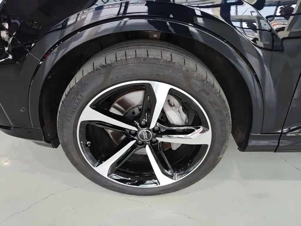 Audi Q7 — миниатюра 23