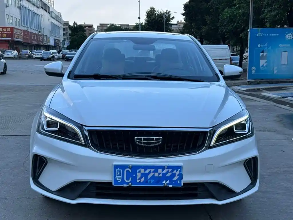 Geely Emgrand — миниатюра 2