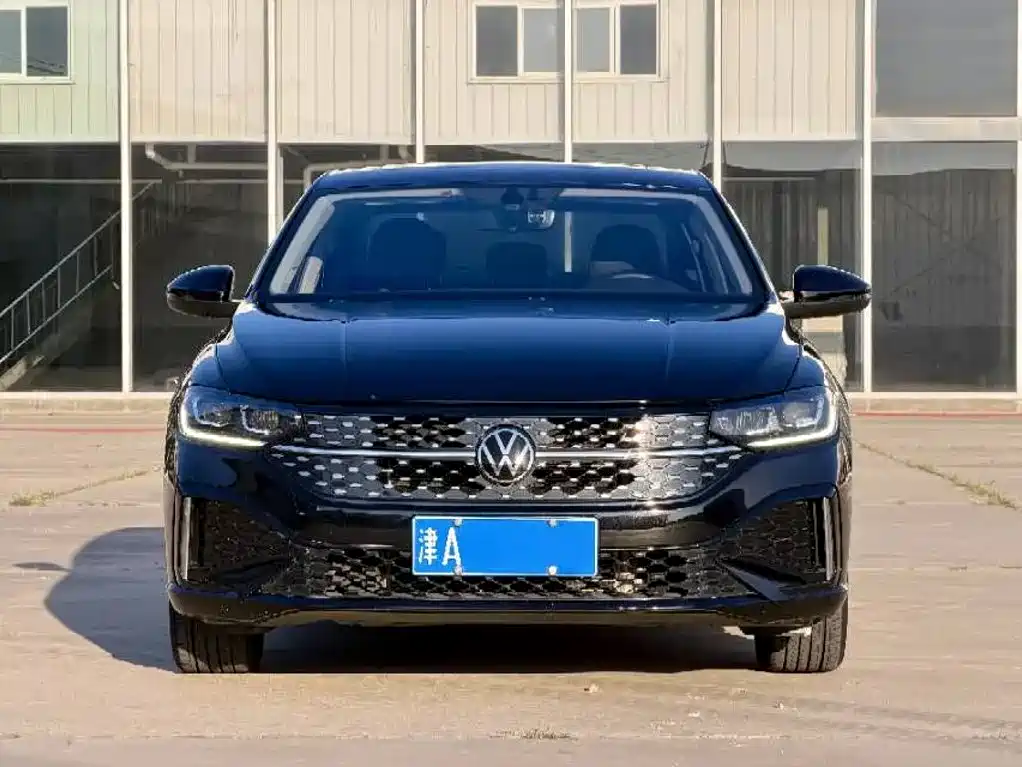 Volkswagen Lavida — миниатюра 2
