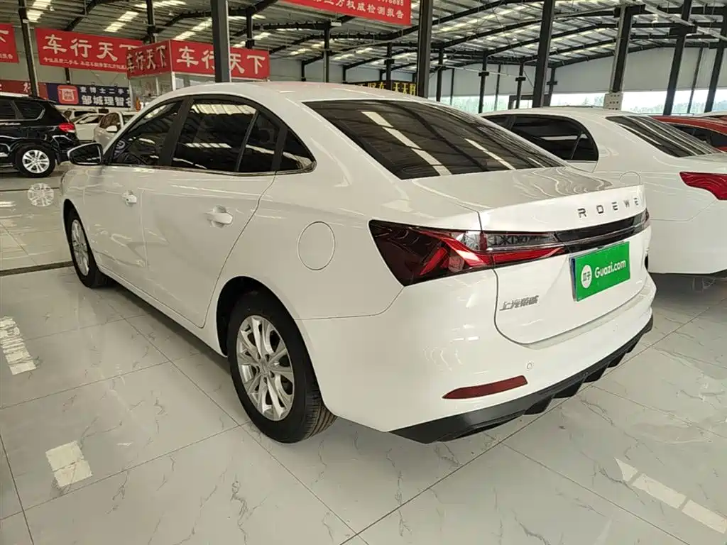 Roewe i5 2023 1.5L MT