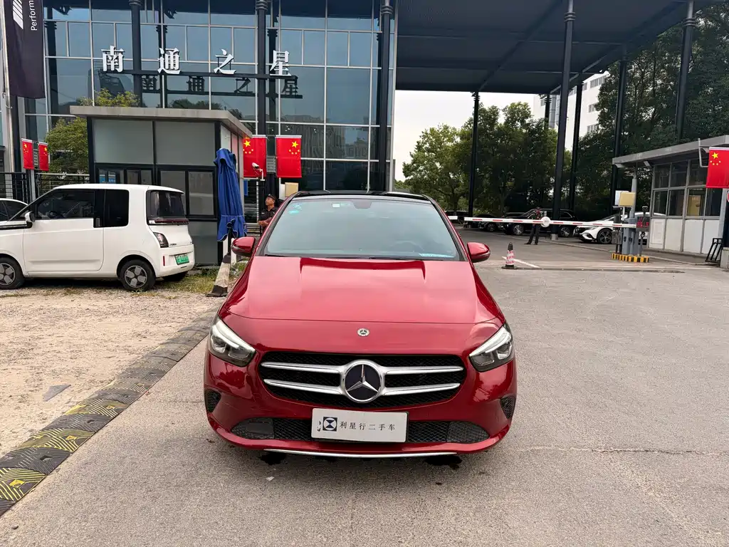 Mercedes-Benz B-Class — миниатюра 2