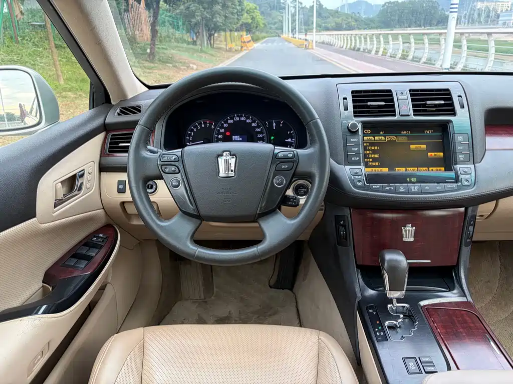 Toyota Crown 2010 3.0L Royal Saloon