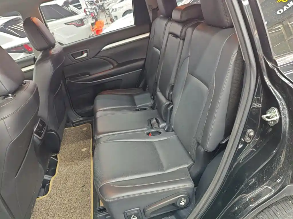 Toyota Highlander — миниатюра 17