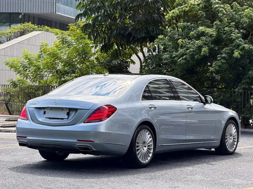 Mercedes-Benz S-Class — миниатюра 6