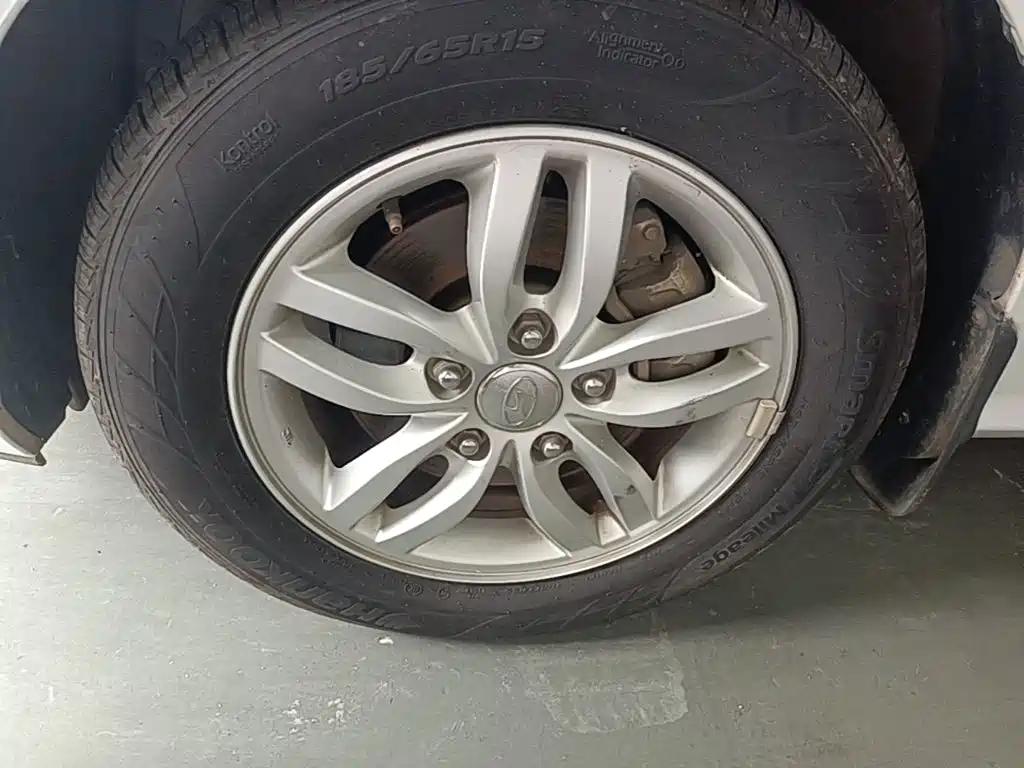 Hyundai Elantra — миниатюра 23