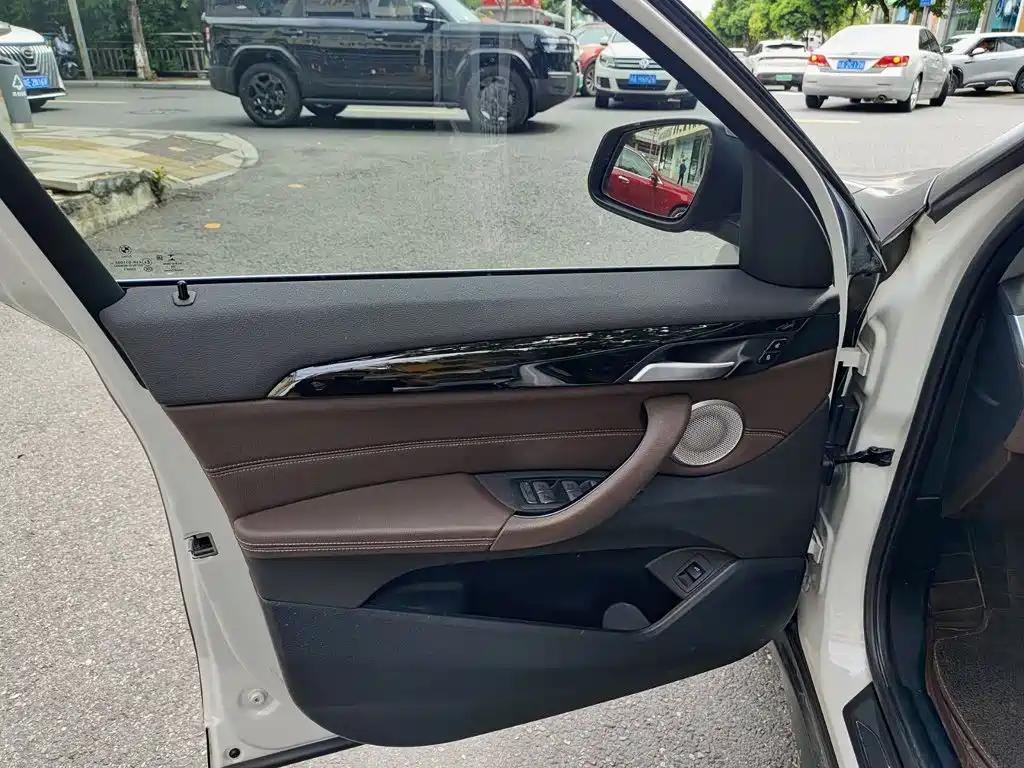 BMW X1 — миниатюра 6