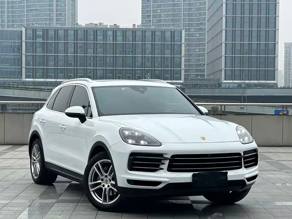 Porsche Cayenne — миниатюра 3