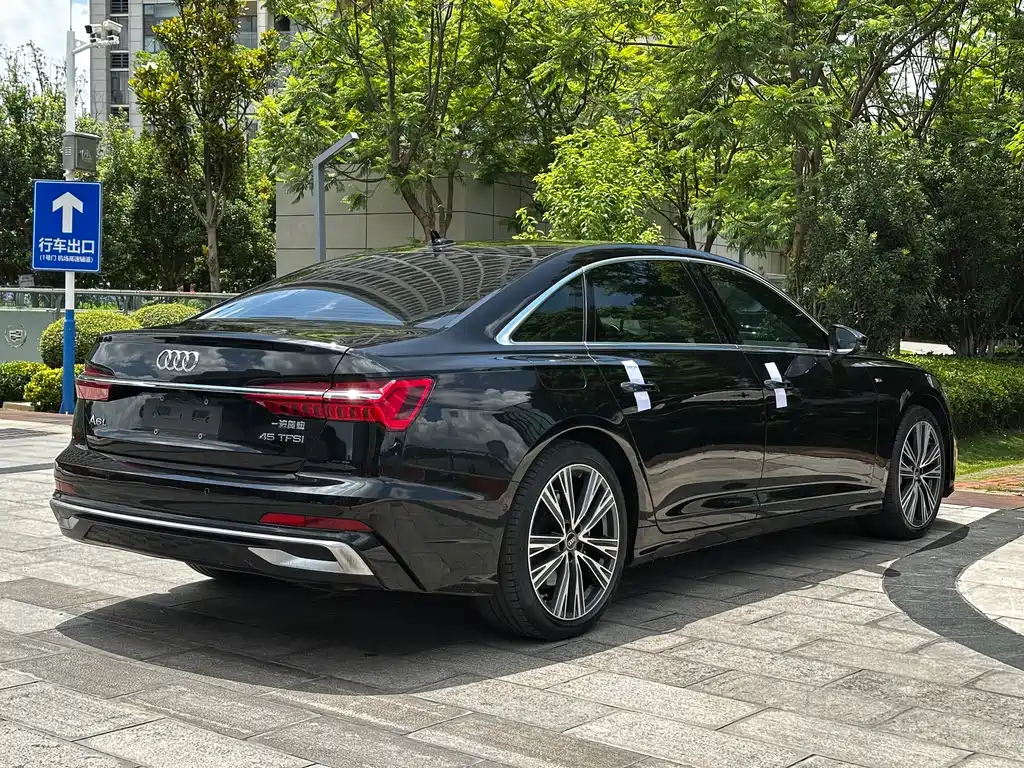 Audi A6L — миниатюра 18