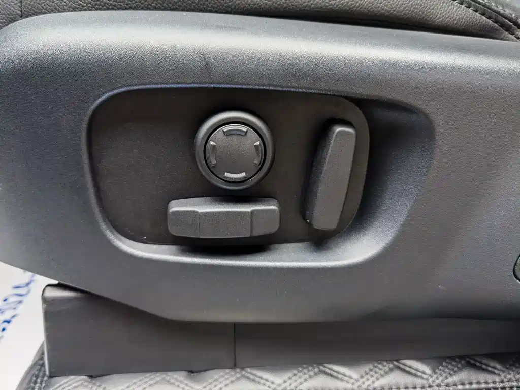 Land Rover Discovery — миниатюра 15