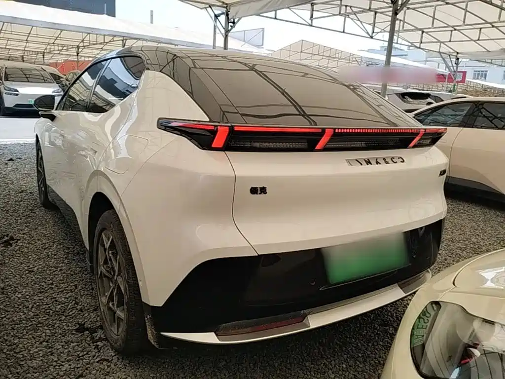 Lynk & Co Z20 — миниатюра 5