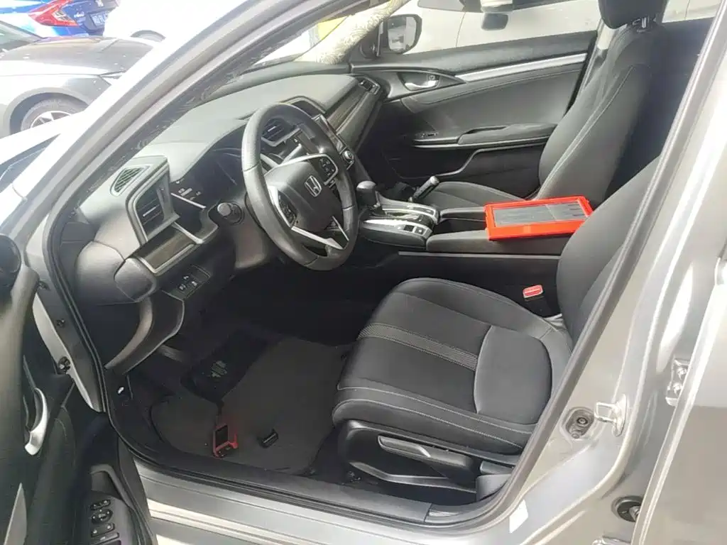 Honda Civic — миниатюра 15