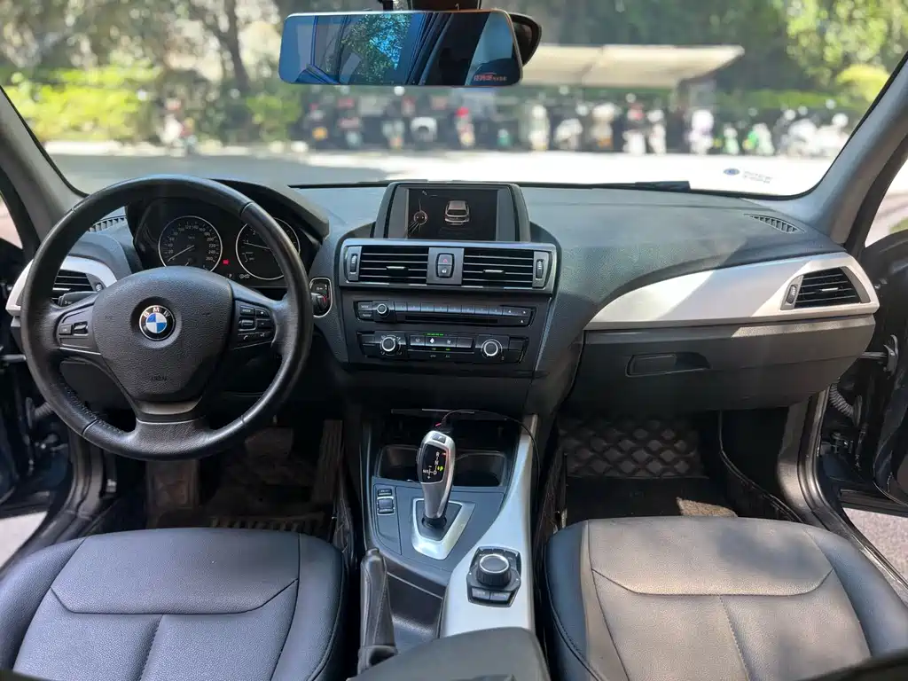 BMW 1 Series (Import) — миниатюра 4