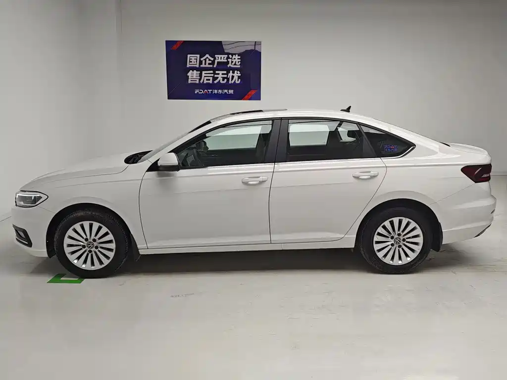 Volkswagen Lavida — миниатюра 9