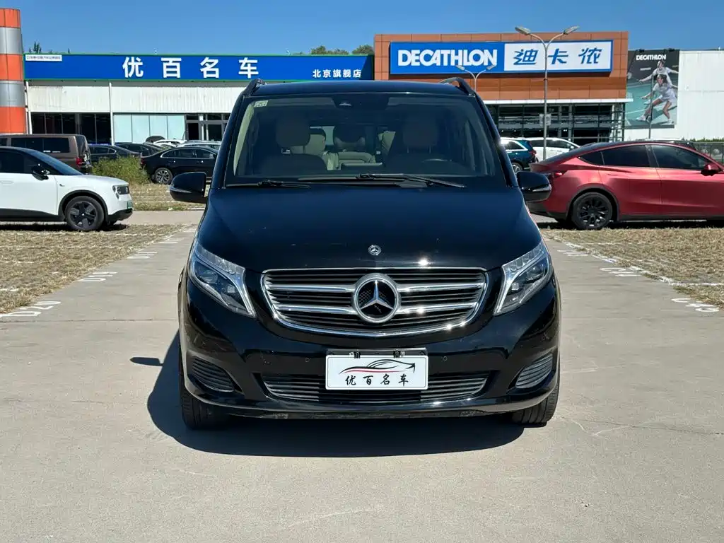 Mercedes-Benz V-Class — миниатюра 13