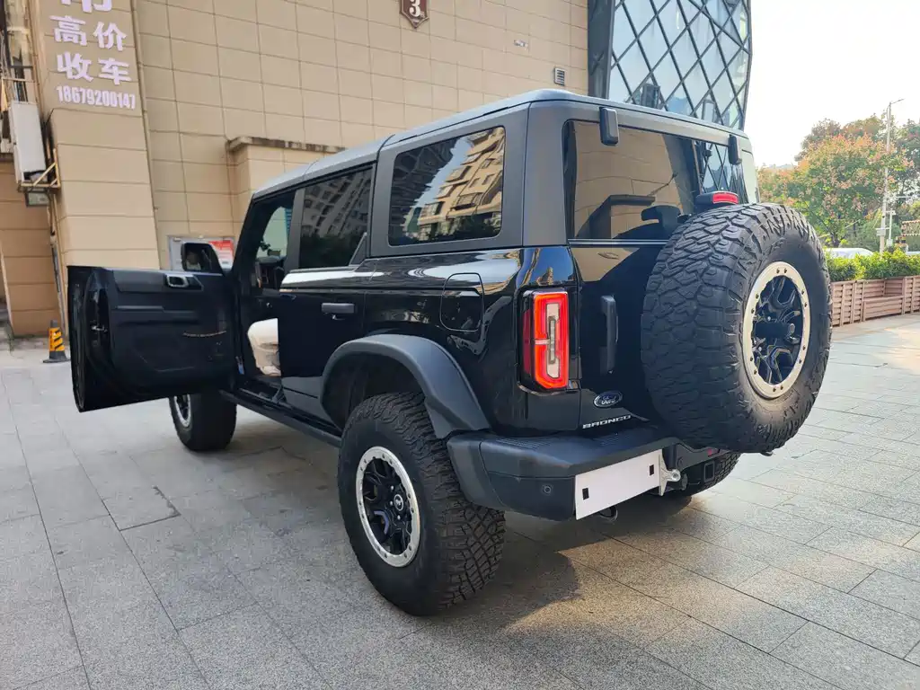 Ford Bronco — миниатюра 22