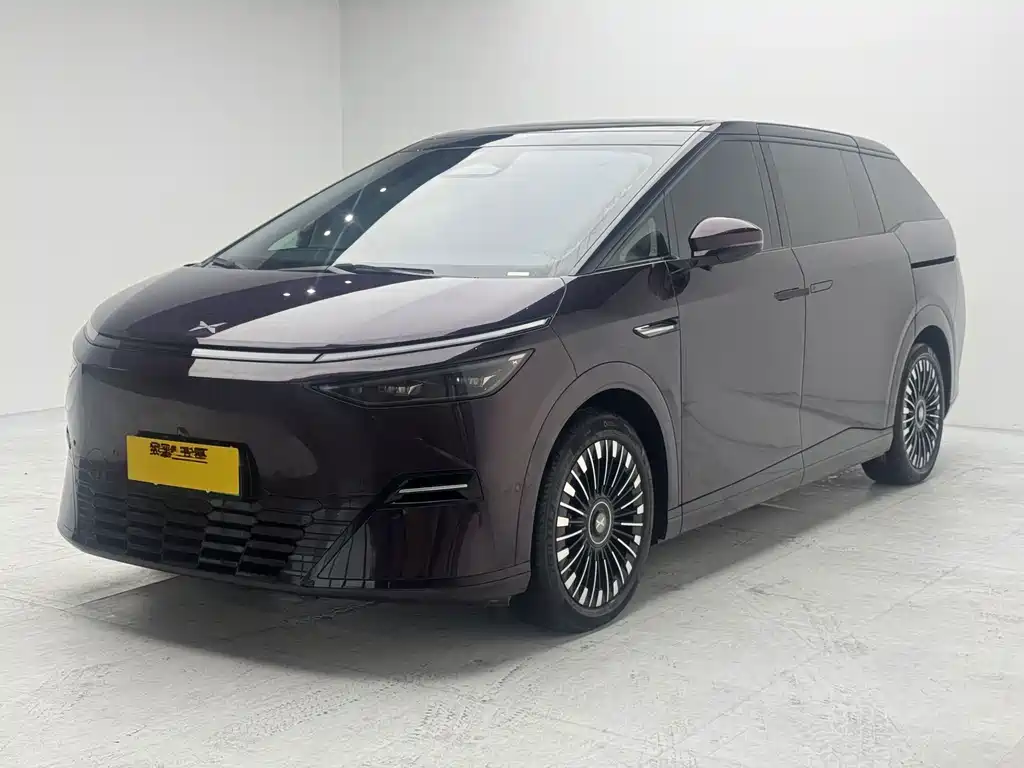 XPeng X9 — миниатюра 2