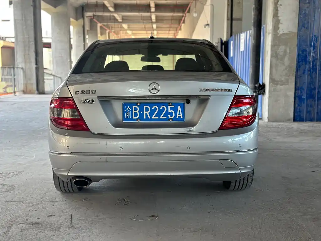 Mercedes-Benz C-Class — миниатюра 13