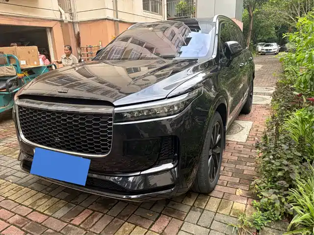 Li Auto ONE
