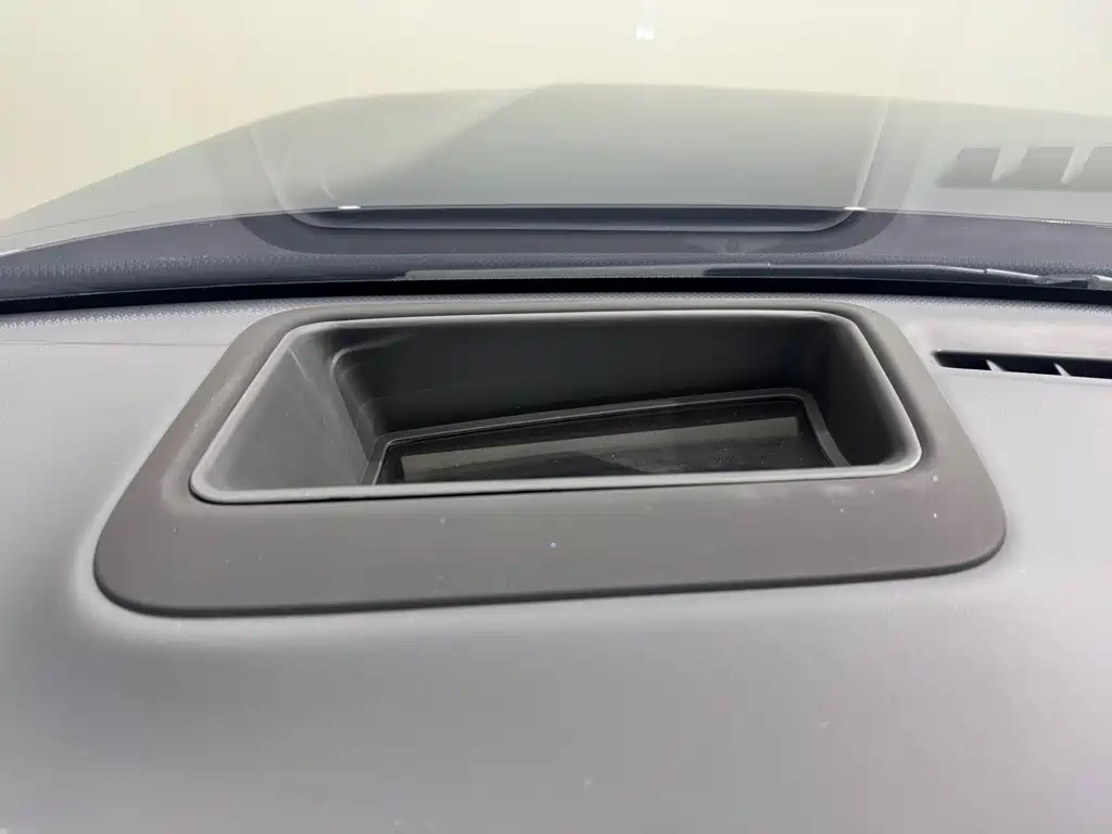 Li Auto Li L9 — миниатюра 16