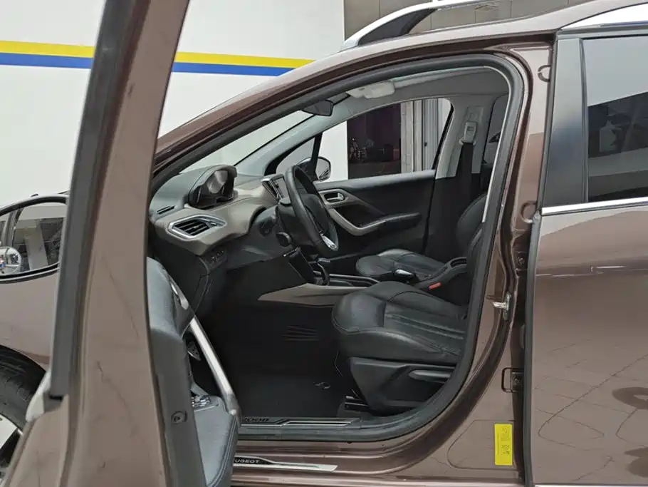 Peugeot 2008 — миниатюра 9