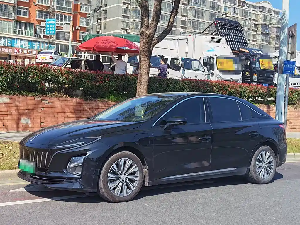 Hongqi Hongqi E-QM5 — миниатюра 2