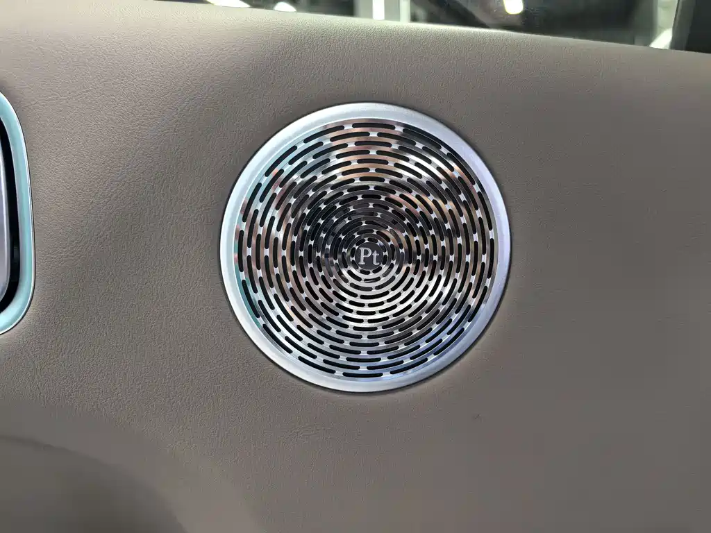 Li Auto Li L6 — миниатюра 17