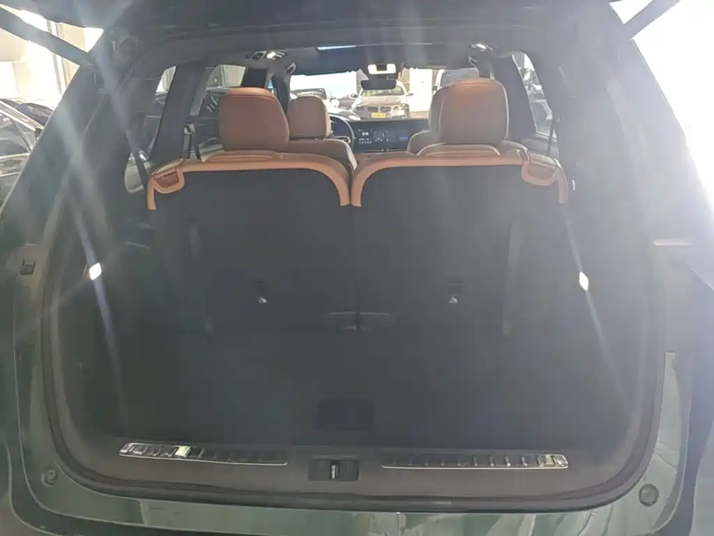 Li Auto Li ONE — миниатюра 19