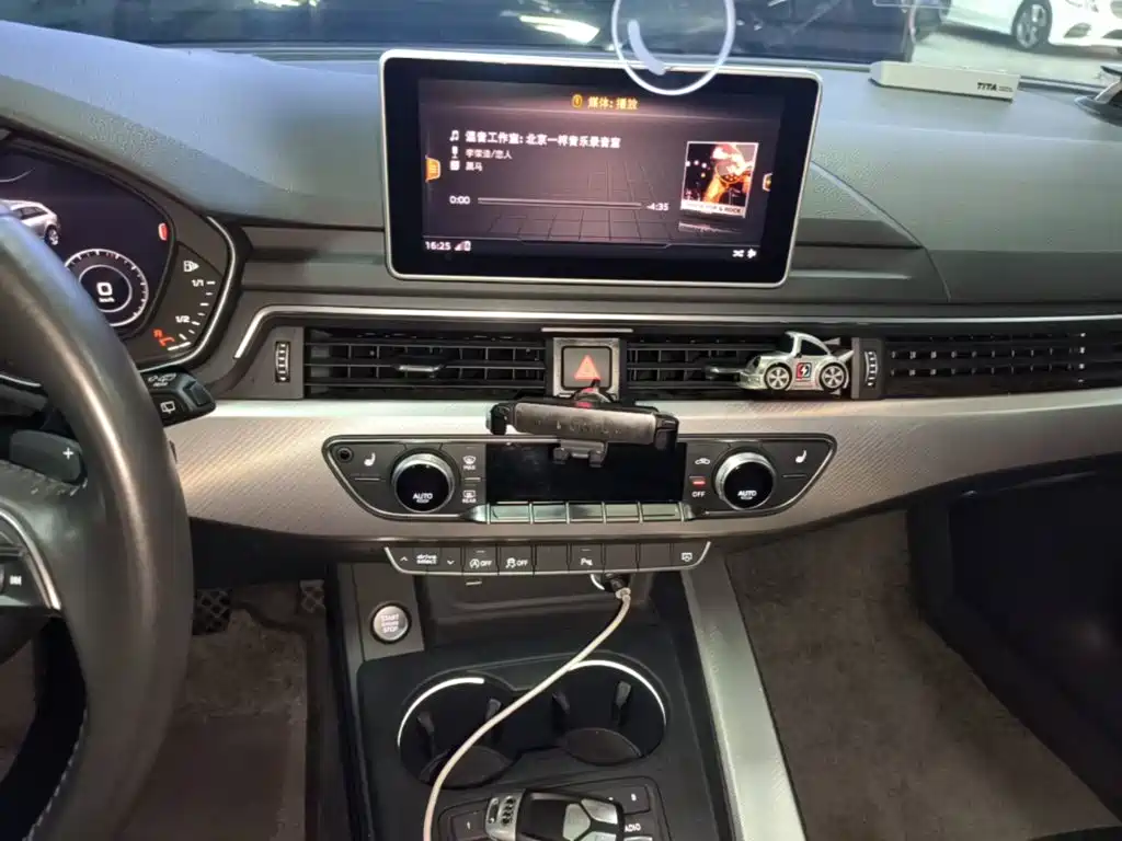 Audi A4 (Import) — миниатюра 13