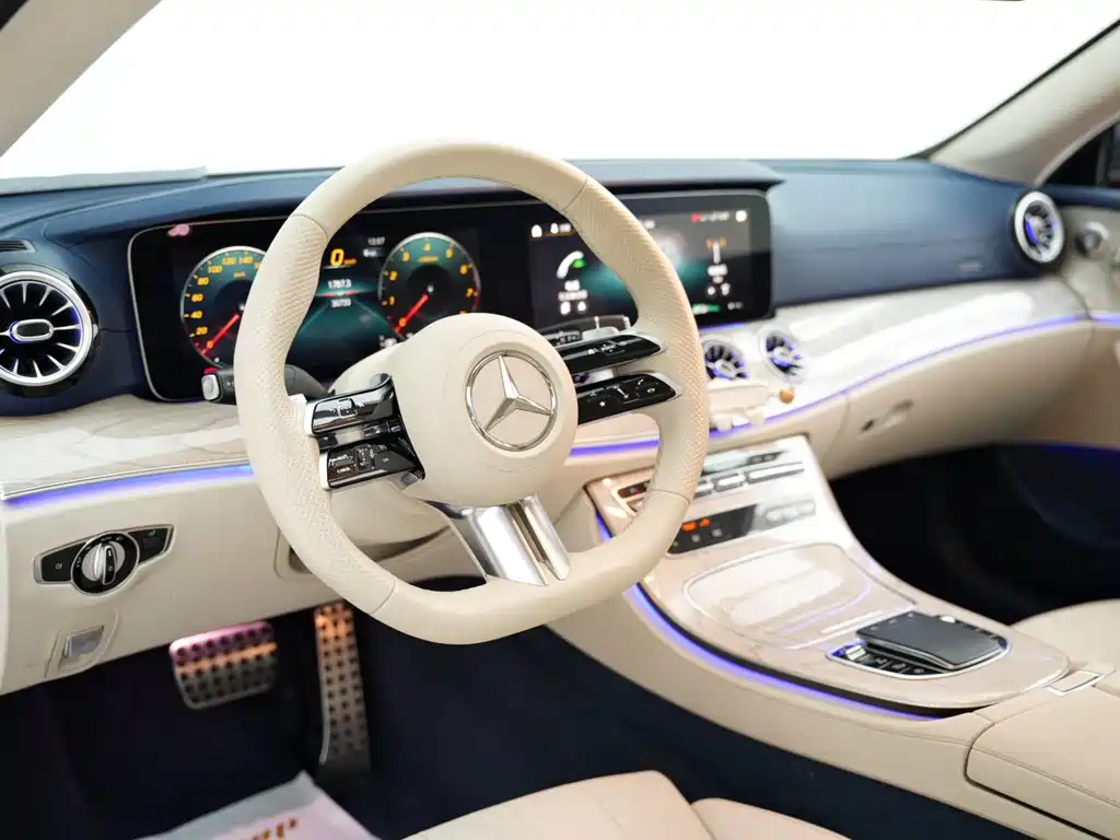 Mercedes-Benz E-Class (Import) — миниатюра 3