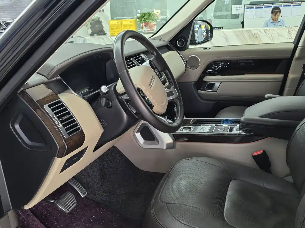 Land Rover Range Rover — миниатюра 3