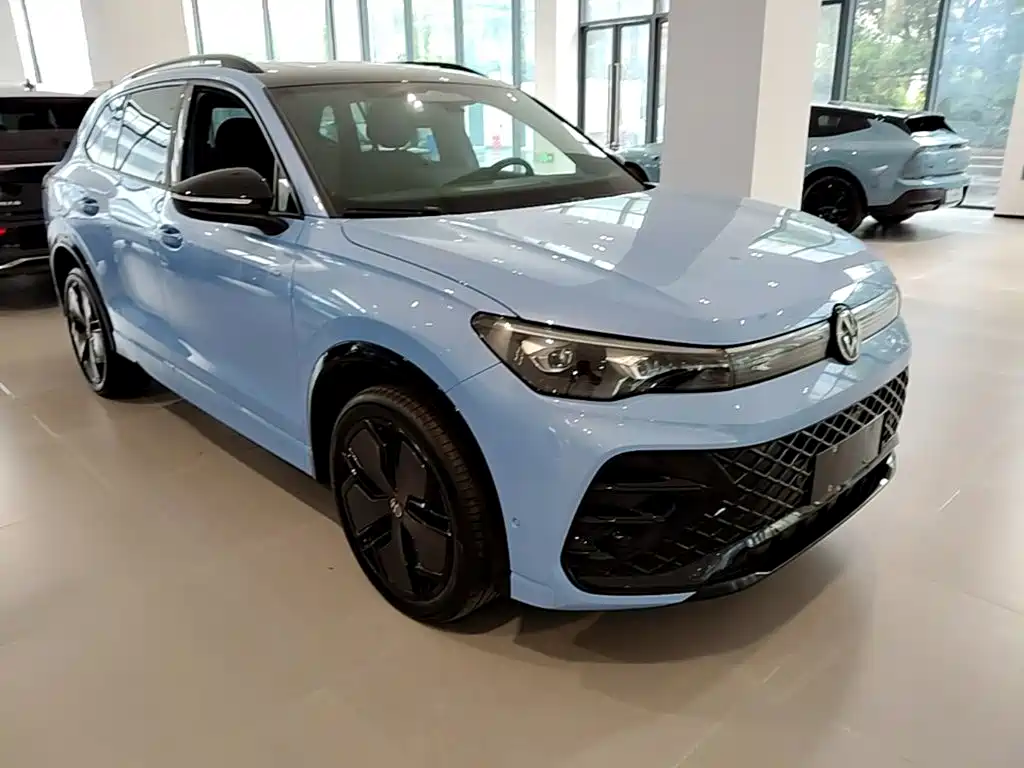 Volkswagen Tiguan L — миниатюра 4