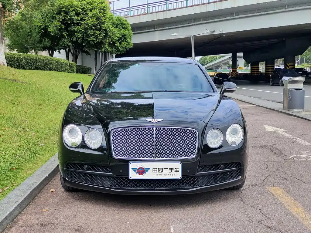 Bentley Flying Spur — миниатюра 2