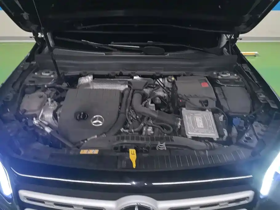 Mercedes-Benz GLB — миниатюра 10
