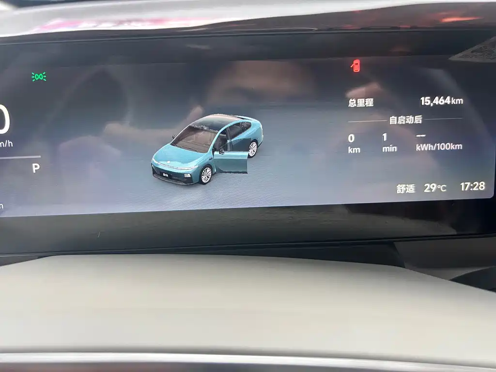 Leapmotor Leapmotor B01 — миниатюра 5