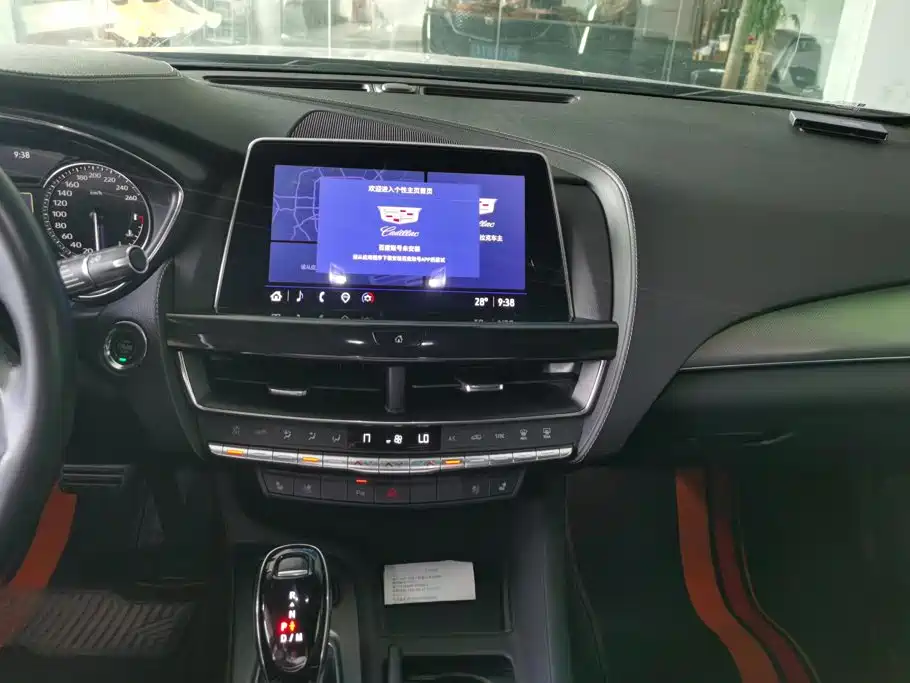 Cadillac CT5 — миниатюра 13